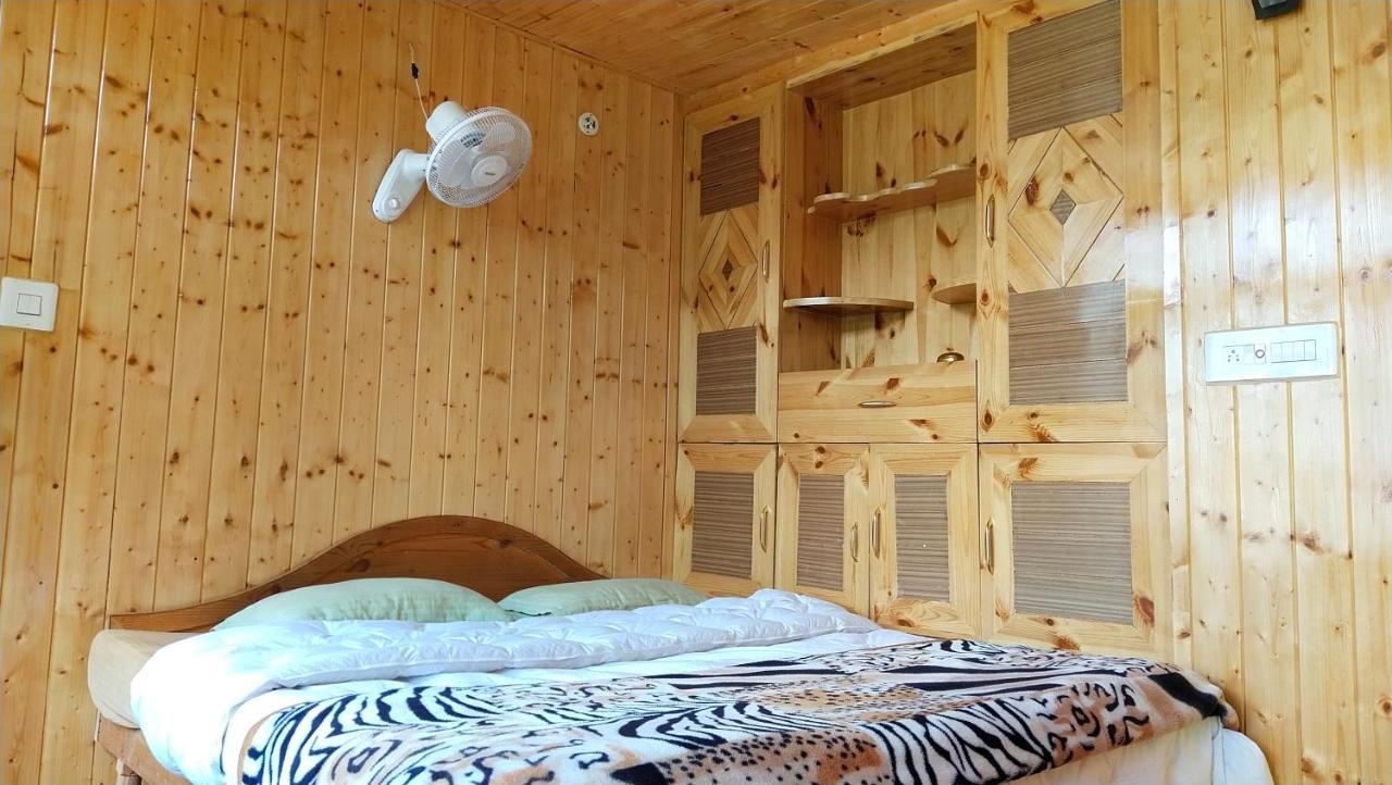 Kasol Wooden Cottage Exterior photo