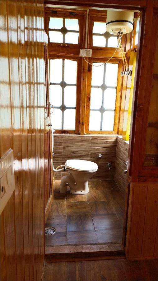 Kasol Wooden Cottage Exterior photo