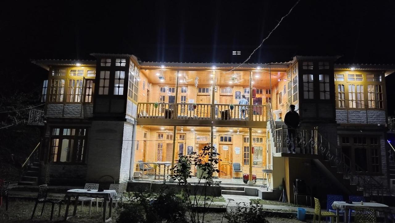 Kasol Wooden Cottage Exterior photo