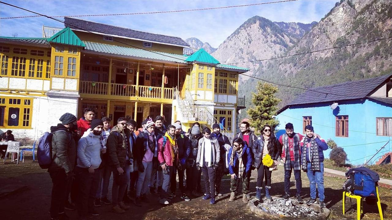 Kasol Wooden Cottage Exterior photo