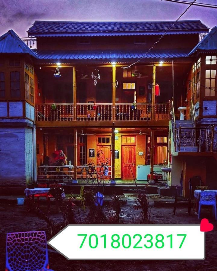 Kasol Wooden Cottage Exterior photo