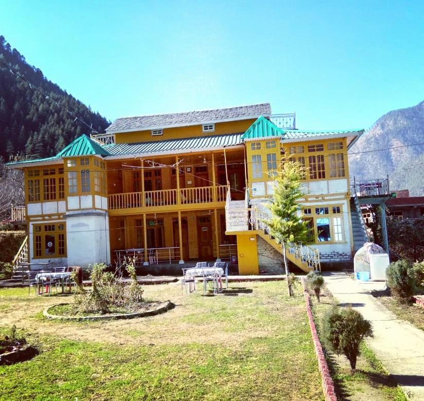 Kasol Wooden Cottage Exterior photo