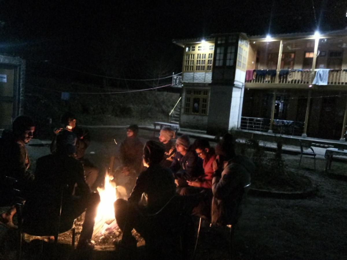 Kasol Wooden Cottage Exterior photo