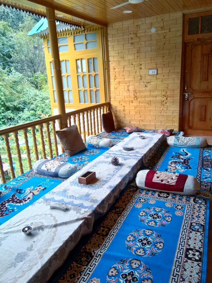 Kasol Wooden Cottage Exterior photo