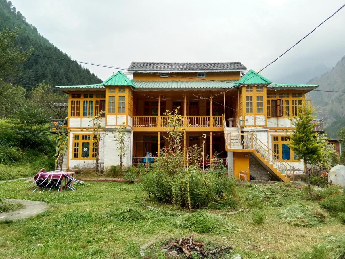 Kasol Wooden Cottage Exterior photo